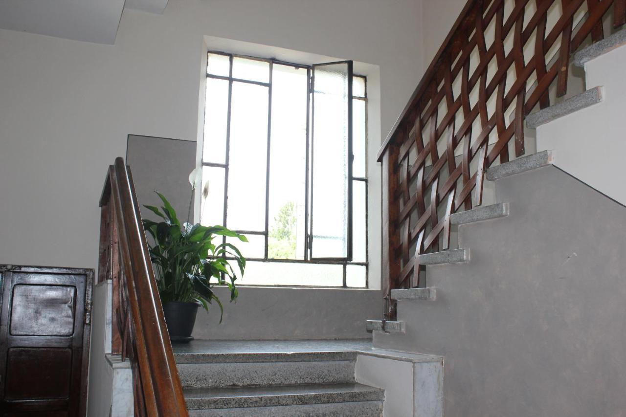 B&B I Due Tigli Travedona Exterior photo