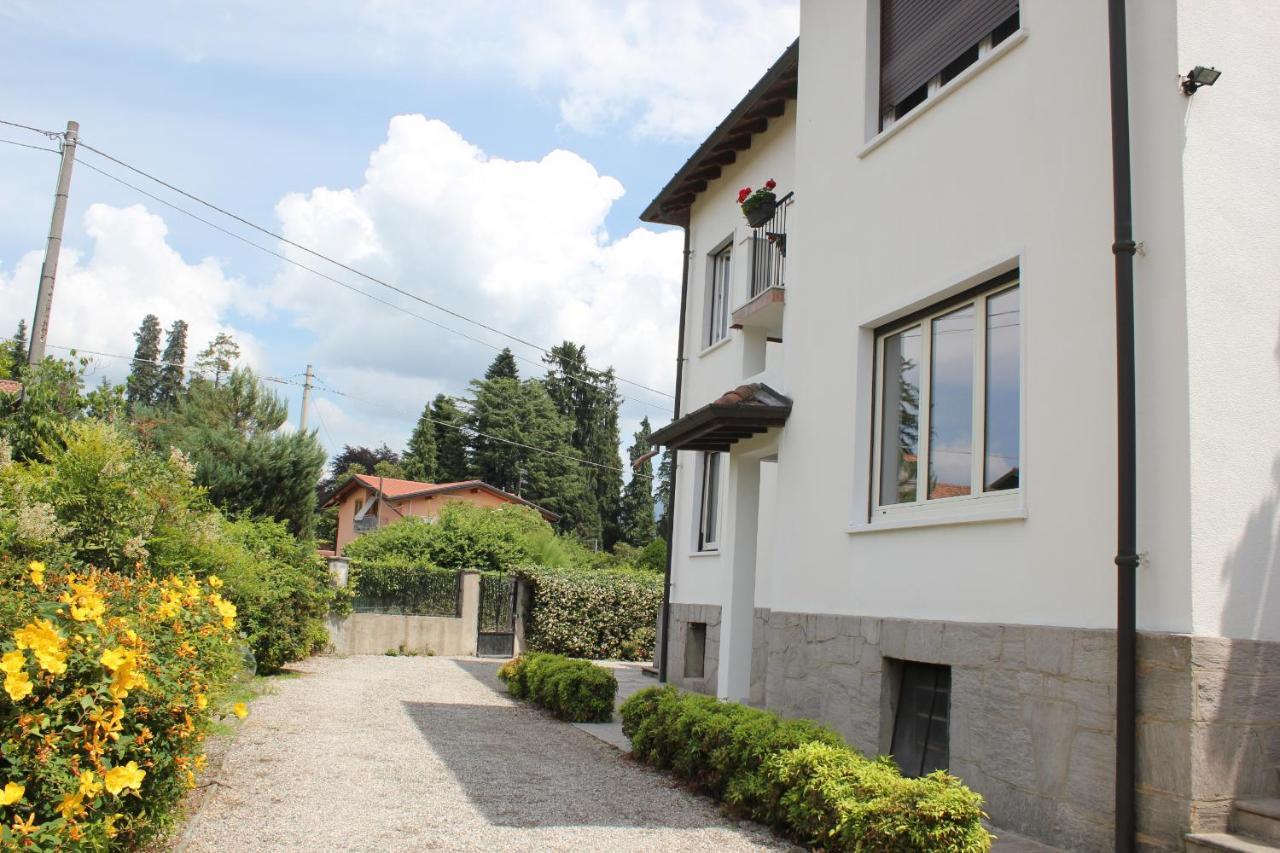 B&B I Due Tigli Travedona Exterior photo